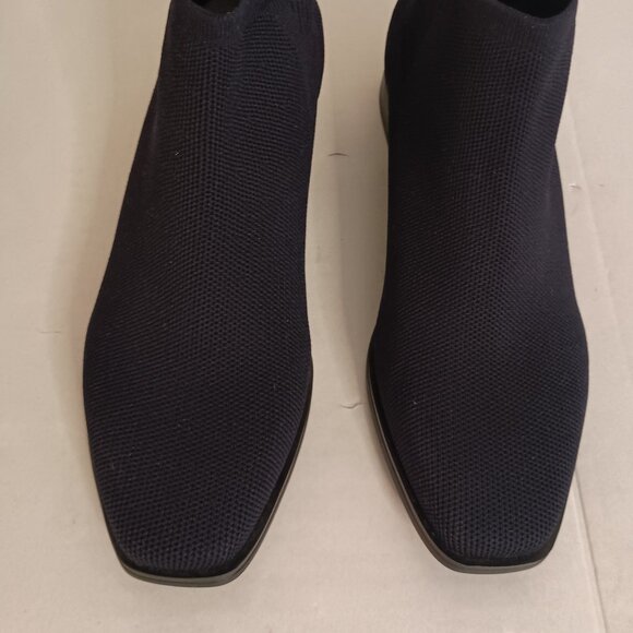 VIVAIA Ryan Blue Water Resistant Chelsea Boots Womens Sz 7.5 (EU 38) - Picture 7 of 15